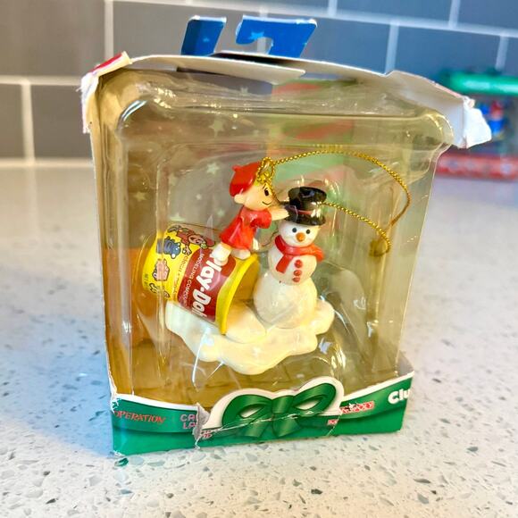 Y2K Vintage Play-Doh Snowman Christmas Ornament Collectible in Box Hasbro - Picture 2 of 8